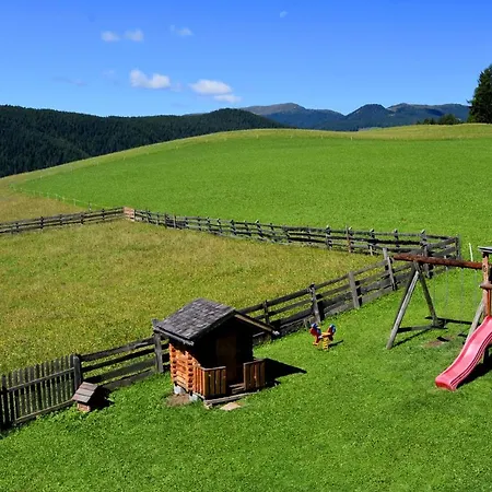 Cone Da Val Farm stay San Vigilio Di Marebbe